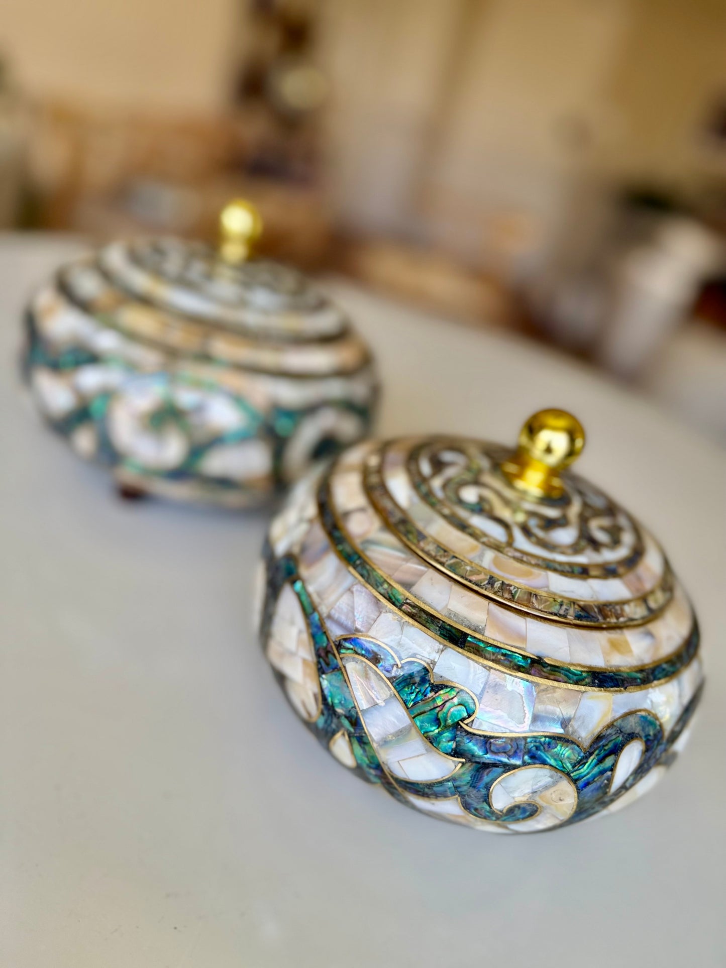 Mother-of-Pearl Lidded Vessel (Medium)
