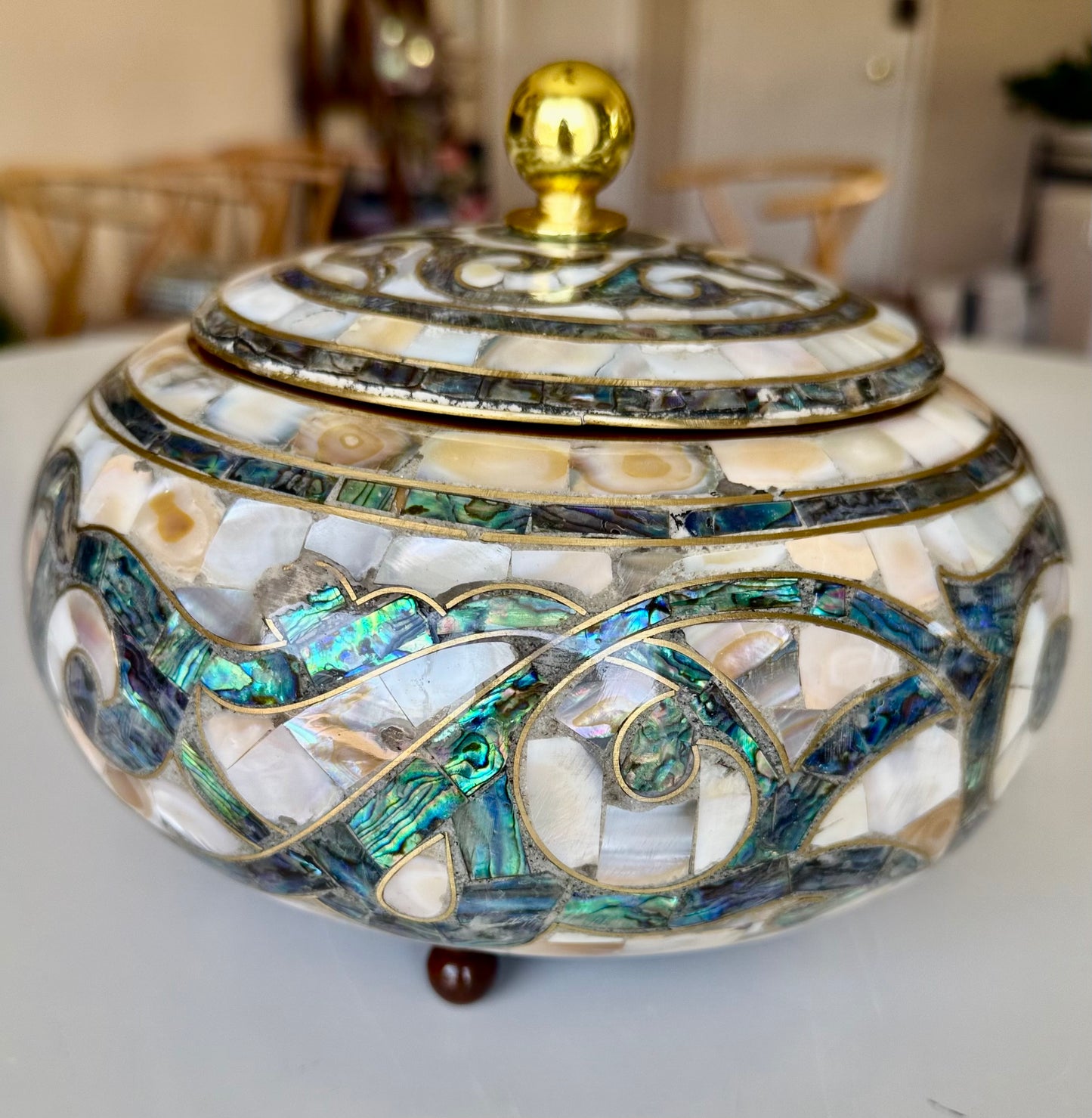 Mother-of-Pearl Lidded Vessel (Medium)