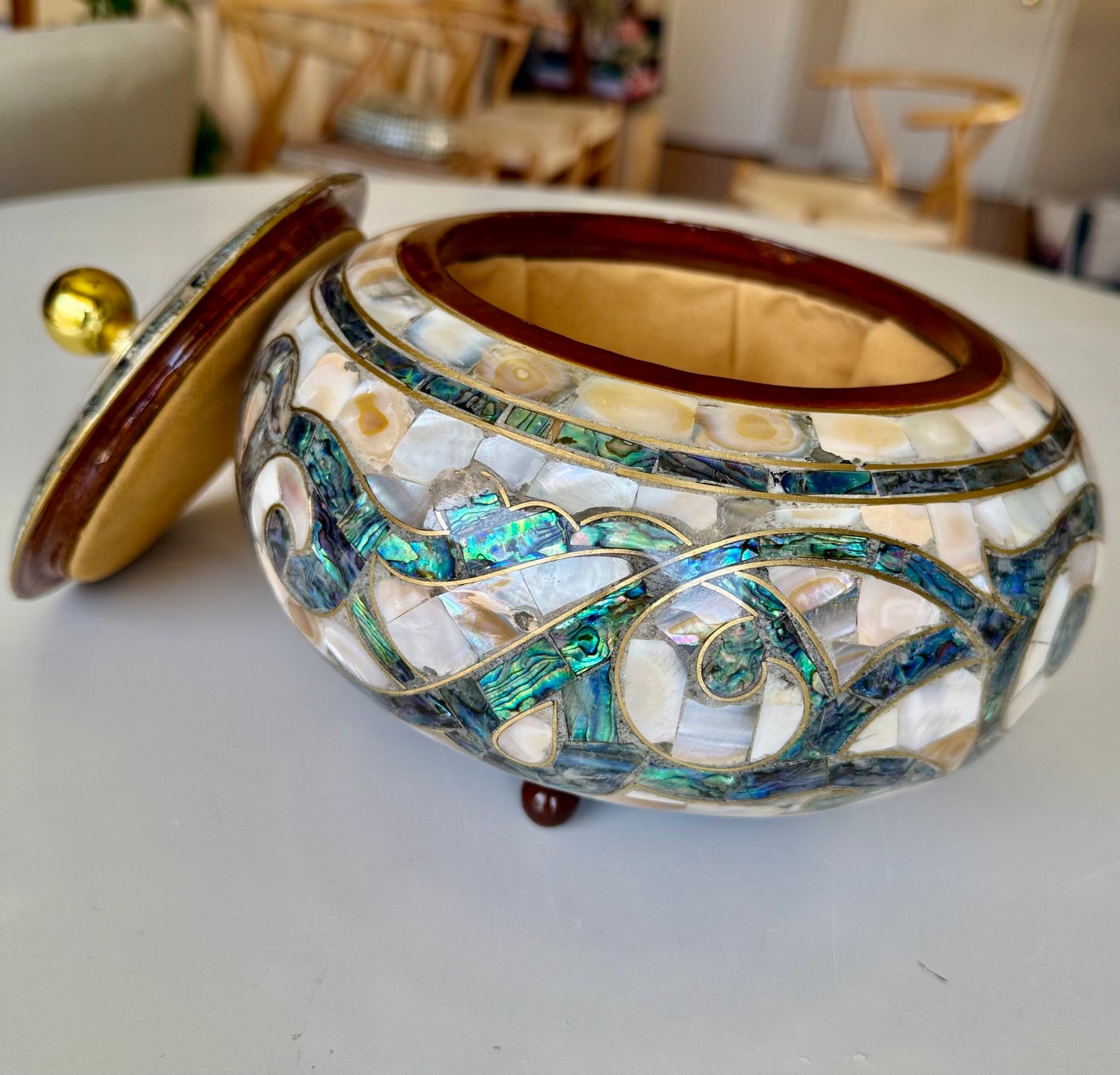 Mother-of-Pearl Lidded Vessel (Medium)