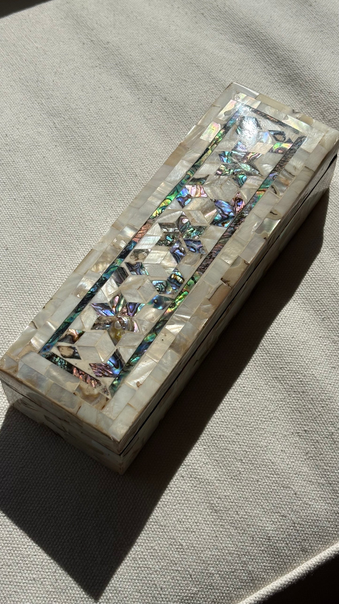 The Empress Scroll Box